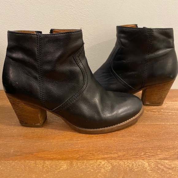Madewell 1937 Zipcode Booties - Picture 2 of 5